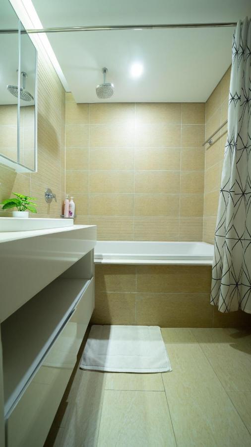 האנוי Bom Homes- Vinhomes Metropolis-Service Apartment מראה חיצוני תמונה